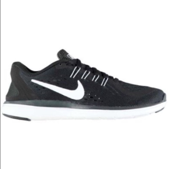Nike Shoes - Nike Black Flex Run Shoes Size 8